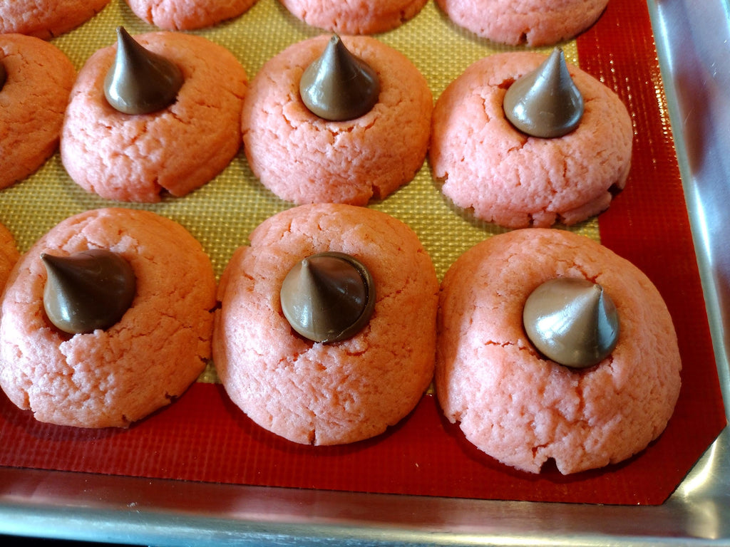 Strawberry Kiss Cookies