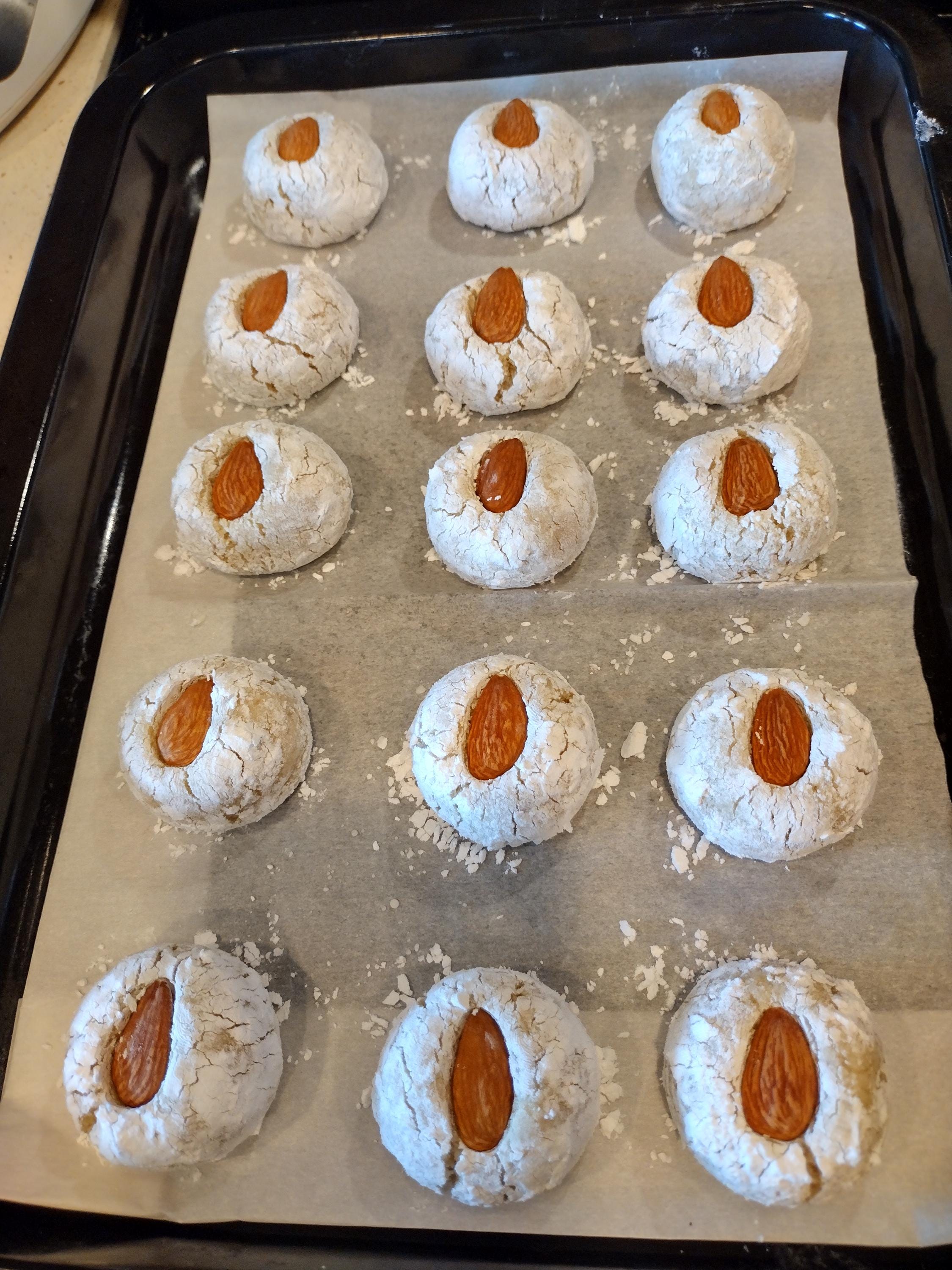 Italian Almond Cookies: Gluten-Free Ricciarelli, Set of 15