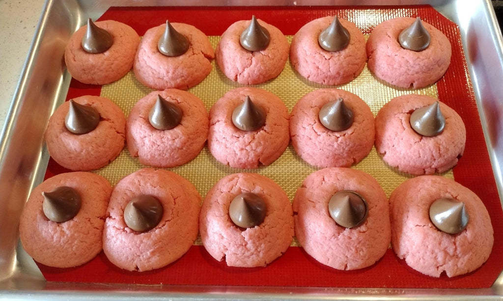 Strawberry Kiss Cookies