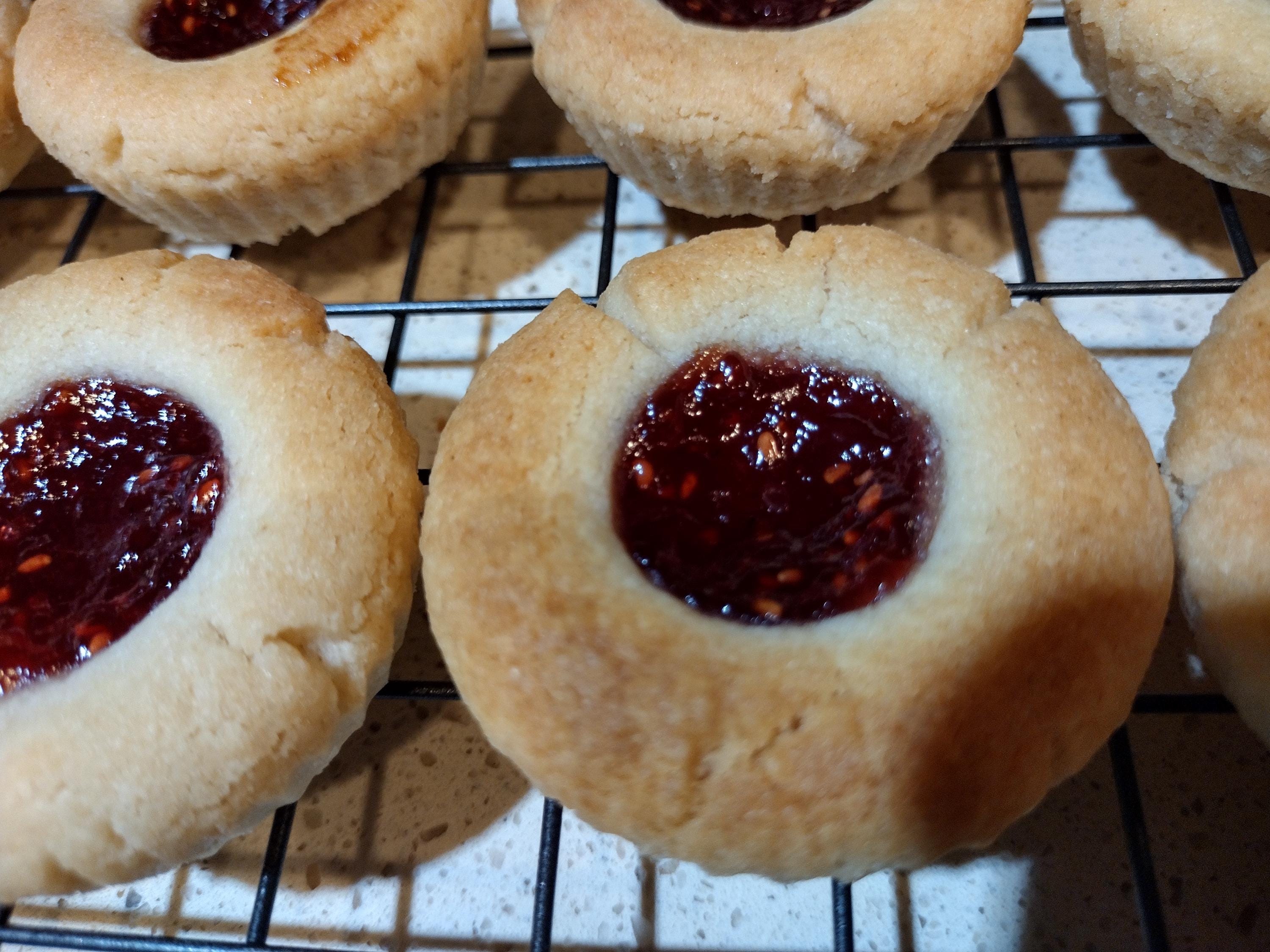 Mini Almond Raspberry Tart: 15-Piece Set